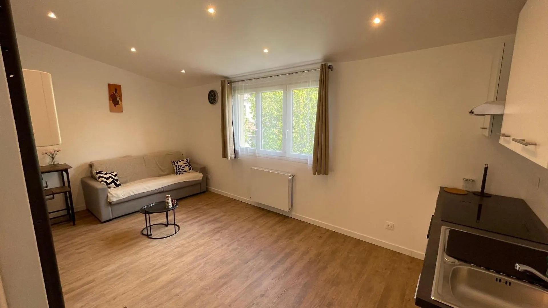 Massy Appart Hotel Apartment